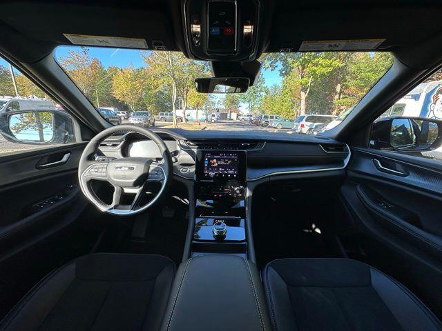 2025 Jeep Grand Cherokee GRAND CHEROKEE ALTITUDE 4X4