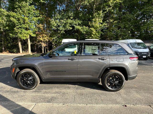 2025 Jeep Grand Cherokee GRAND CHEROKEE ALTITUDE 4X4
