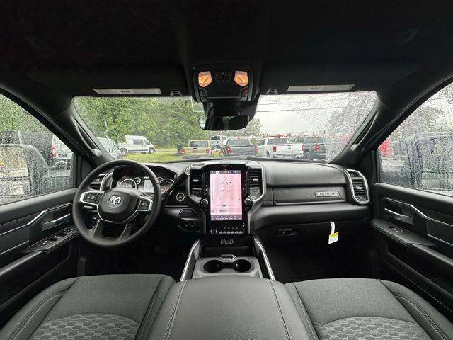 2025 RAM Ram 3500 RAM 3500 BIG HORN CREW CAB 4X4 8 BOX 2025 RAM Ram 3500 RAM 3500 BIG HORN CREW CAB 4X4 8 BOX