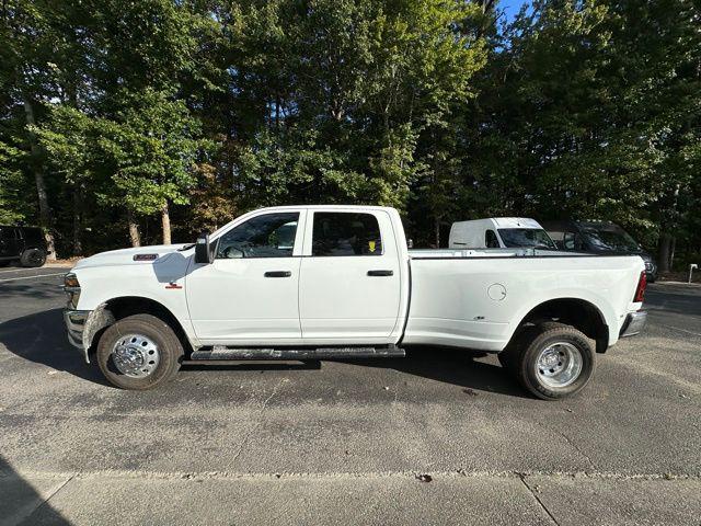 2026 RAM Ram 3500 RAM 3500 TRADESMAN CREW CAB 4X4 8 BOX 2026 RAM Ram 3500 RAM 3500 TRADESMAN CREW CAB 4X4 8 BOX