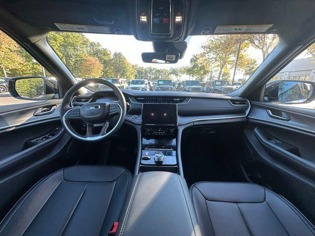 2025 Jeep Grand Cherokee GRAND CHEROKEE LIMITED 4X4 2025 Jeep Grand Cherokee GRAND CHEROKEE LIMITED 4X4