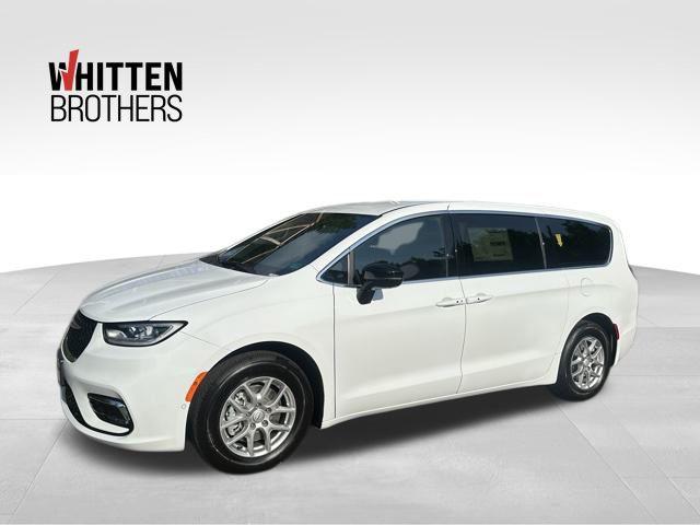 2025 Chrysler Pacifica PACIFICA SELECT