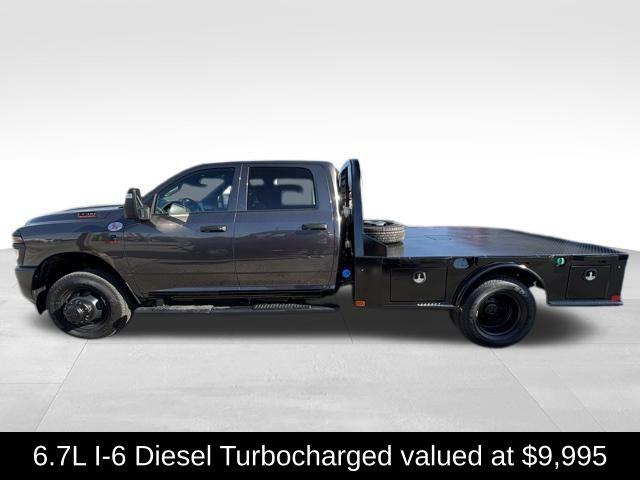 2026 RAM Ram 3500 Chassis Cab RAM 3500 TRADESMAN CREW CAB CHASSIS 4X4 60 CA 2026 RAM Ram 3500 Chassis Cab RAM 3500 TRADESMAN CREW CAB CHASSIS 4X4 60 CA