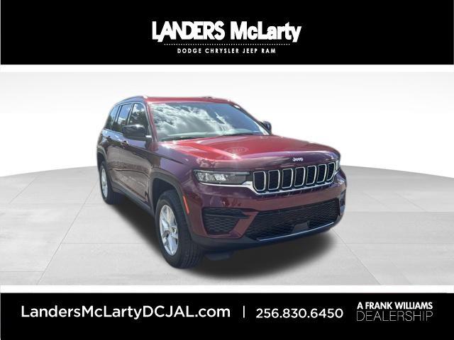 2025 Jeep Grand Cherokee GRAND CHEROKEE LAREDO X 4X4