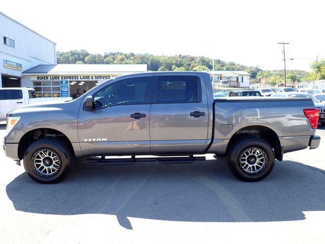2024 Nissan TITAN Crew Cab SV 4x4 2024 Nissan TITAN Crew Cab SV 4x4