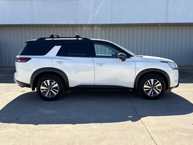 2023 Nissan Pathfinder SL 4WD 2023 Nissan Pathfinder SL 4WD