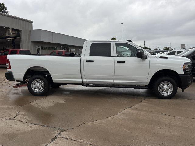 2024 RAM 2500 Tradesman Crew Cab 4x4 8 Box 2024 RAM 2500 Tradesman Crew Cab 4x4 8 Box