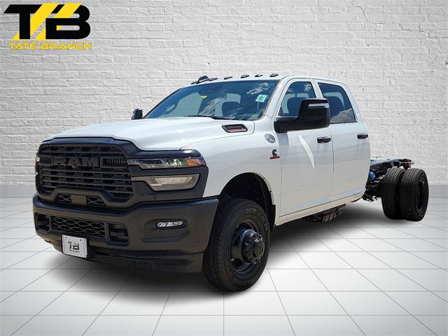 2026 RAM Ram 3500 Chassis Cab RAM 3500 TRADESMAN CREW CAB CHASSIS 4X4 60 CA 2026 RAM Ram 3500 Chassis Cab RAM 3500 TRADESMAN CREW CAB CHASSIS 4X4 60 CA