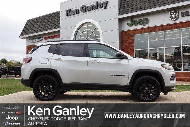 2025 Jeep Compass COMPASS LATITUDE 4X4