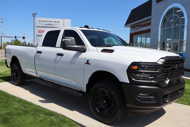2025 RAM Ram 3500 RAM 3500 TRADESMAN CREW CAB 4X4 8 BOX 2025 RAM Ram 3500 RAM 3500 TRADESMAN CREW CAB 4X4 8 BOX