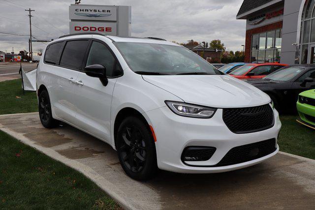 2026 Chrysler Pacifica PACIFICA LIMITED AWD