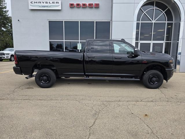 2025 RAM 2500 Tradesman Crew Cab 4x4 8 Box 2025 RAM 2500 Tradesman Crew Cab 4x4 8 Box