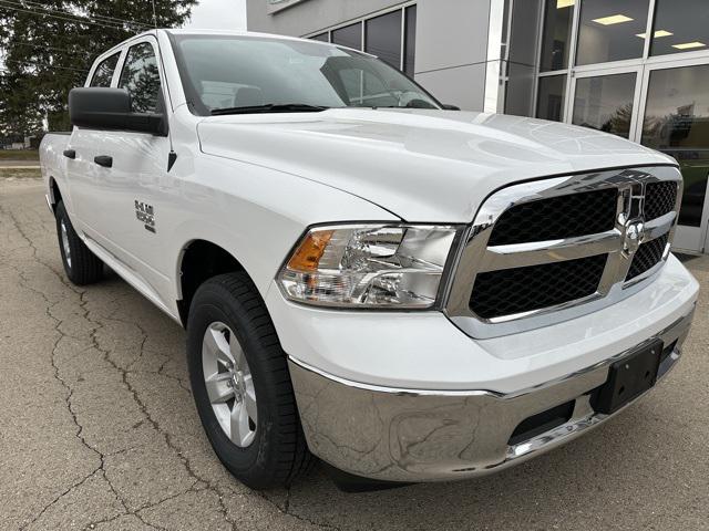 2024 RAM 1500 Classic Tradesman Crew Cab 4x4 57 Box 2024 RAM 1500 Classic Tradesman Crew Cab 4x4 57 Box
