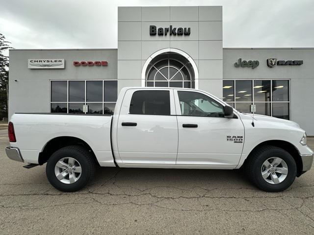 2024 RAM 1500 Classic Tradesman Crew Cab 4x4 57 Box 2024 RAM 1500 Classic Tradesman Crew Cab 4x4 57 Box
