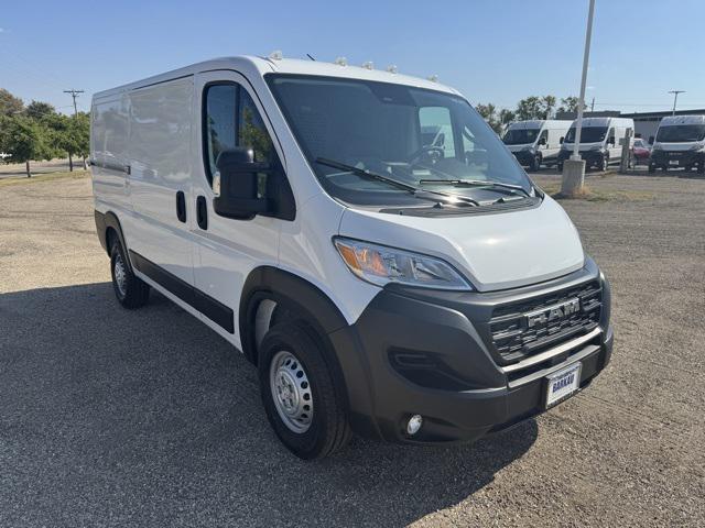 2025 RAM ProMaster 2500 Cargo Van Tradesman Low Roof 136 WB w/Pass Seat 2025 RAM ProMaster 2500 Cargo Van Tradesman Low Roof 136 WB w/Pass Seat