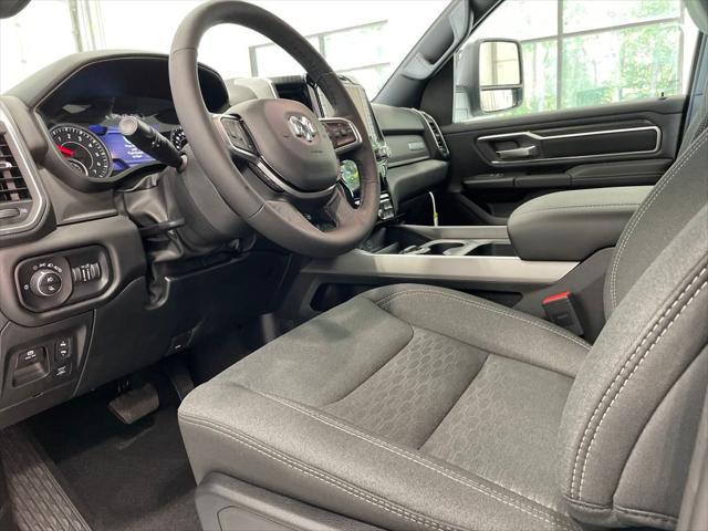 2025 RAM Ram 1500 RAM 1500 BIG HORN CREW CAB 4X4 57 BOX 2025 RAM Ram 1500 RAM 1500 BIG HORN CREW CAB 4X4 57 BOX