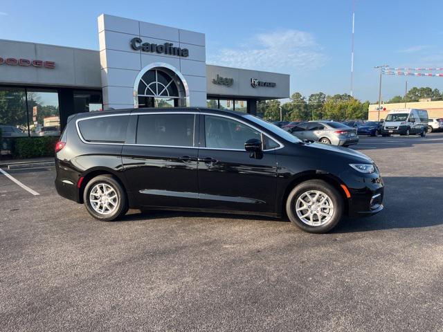 2025 Chrysler Pacifica PACIFICA SELECT