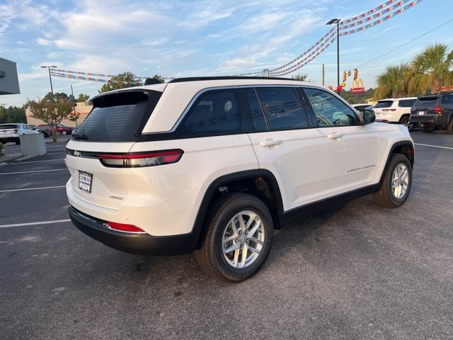 2025 Jeep Grand Cherokee GRAND CHEROKEE LAREDO X 4X2