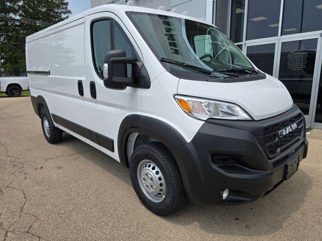 2025 RAM Ram ProMaster RAM PROMASTER 3500 TRADESMAN CARGO VAN LOW ROOF 136 WB