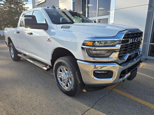 2026 RAM Ram 2500 RAM 2500 TRADESMAN CREW CAB 4X4 64 BOX