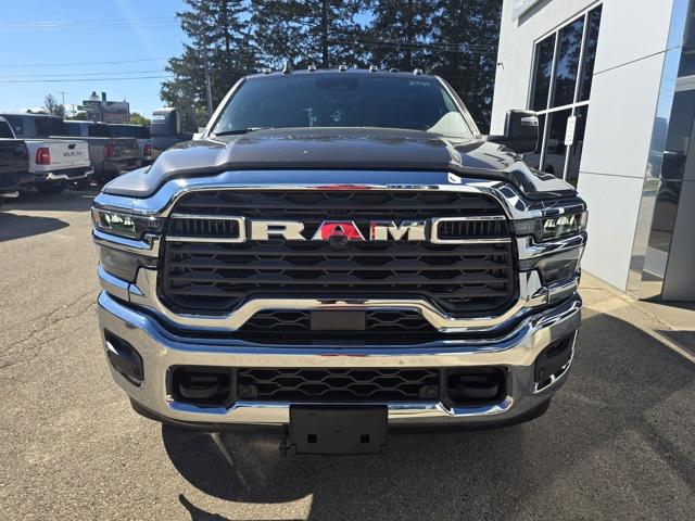 2026 RAM Ram 2500 RAM 2500 TRADESMAN CREW CAB 4X4 64 BOX 2026 RAM Ram 2500 RAM 2500 TRADESMAN CREW CAB 4X4 64 BOX