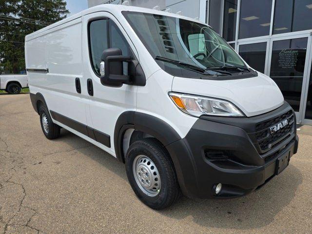 2025 RAM Ram ProMaster RAM PROMASTER 3500 TRADESMAN CARGO VAN LOW ROOF 136 WB