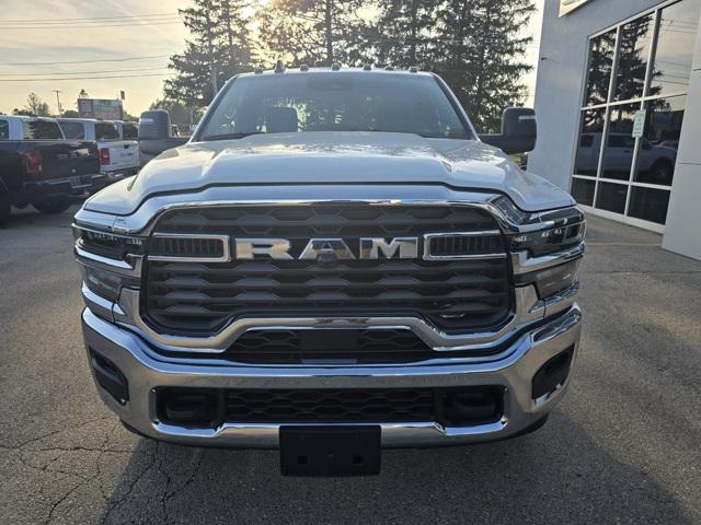2026 RAM Ram 3500 Chassis Cab RAM 3500 TRADESMAN CHASSIS REGULAR CAB 4X4 84 CA 2026 RAM Ram 3500 Chassis Cab RAM 3500 TRADESMAN CHASSIS REGULAR CAB 4X4 84 CA