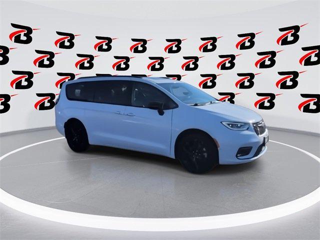 2025 Chrysler Pacifica Limited AWD 2025 Chrysler Pacifica Limited AWD