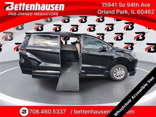 2024 Toyota Sienna XLE 2024 Toyota Sienna XLE