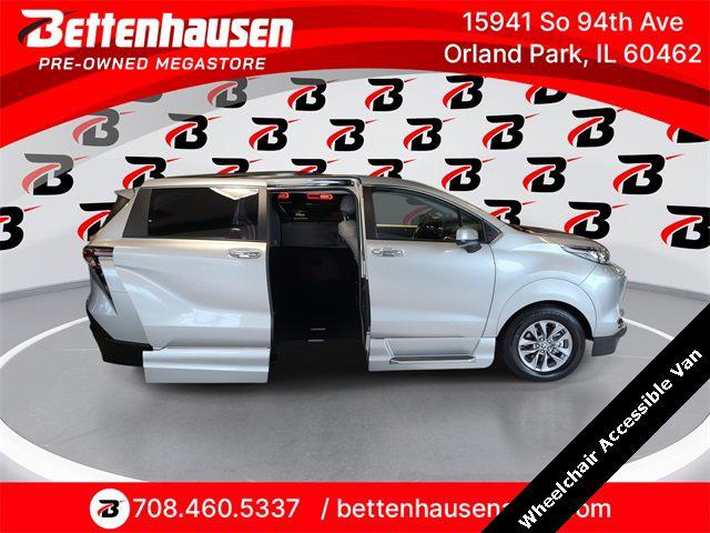 2024 Toyota Sienna XLE 2024 Toyota Sienna XLE