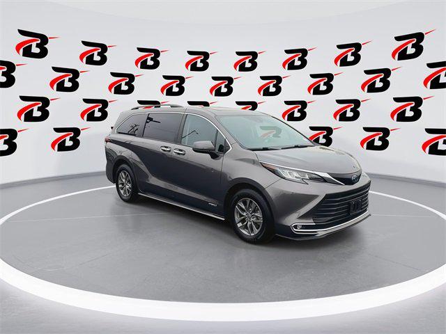 2021 Toyota Sienna XLE 2021 Toyota Sienna XLE