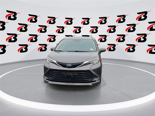 2021 Toyota Sienna XLE 2021 Toyota Sienna XLE