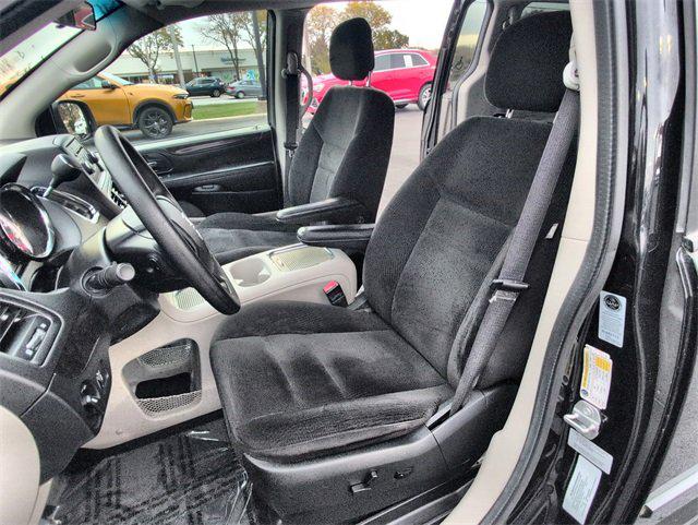 2016 Dodge Grand Caravan SXT 2016 Dodge Grand Caravan SXT