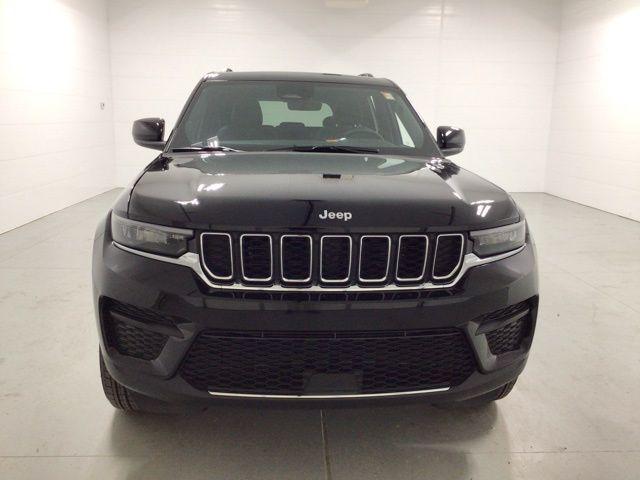 2025 Jeep Grand Cherokee GRAND CHEROKEE LAREDO X 4X4 2025 Jeep Grand Cherokee GRAND CHEROKEE LAREDO X 4X4