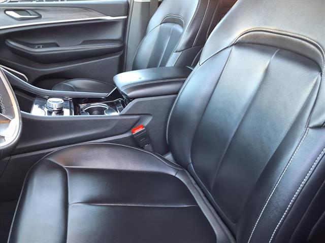 2023 Jeep Grand Cherokee Limited 4x4 2023 Jeep Grand Cherokee Limited 4x4