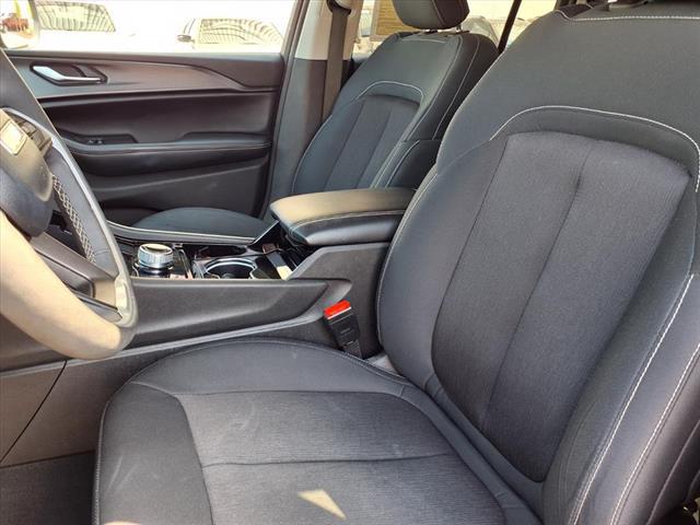 2023 Jeep Grand Cherokee Laredo 4x4 2023 Jeep Grand Cherokee Laredo 4x4