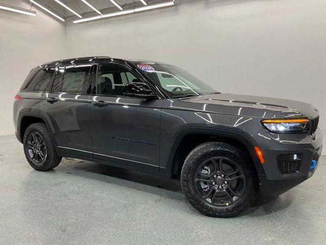2024 Jeep Grand Cherokee 4xe GRAND CHEROKEE TRAILHAWK 4xe 2024 Jeep Grand Cherokee 4xe GRAND CHEROKEE TRAILHAWK 4xe