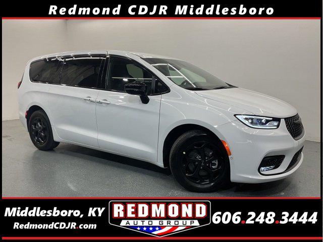 2024 Chrysler Pacifica Hybrid PACIFICA PLUG-IN HYBRID S APPEARANCE