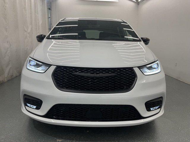 2024 Chrysler Pacifica Hybrid PACIFICA PLUG-IN HYBRID S APPEARANCE