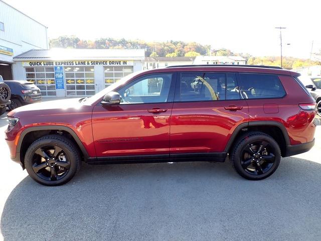 2023 Jeep Grand Cherokee L Altitude 4x4 2023 Jeep Grand Cherokee L Altitude 4x4