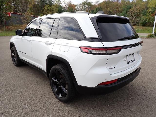 2023 Jeep Grand Cherokee Altitude 4x4 2023 Jeep Grand Cherokee Altitude 4x4