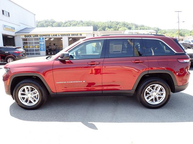 2023 Jeep Grand Cherokee Laredo X 4x4