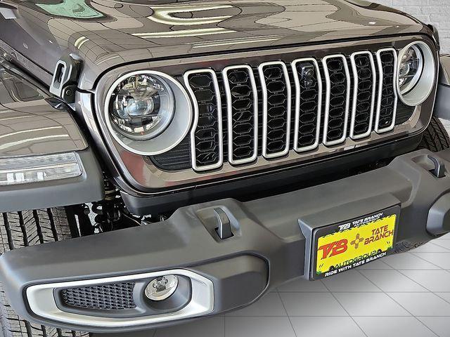 2025 Jeep Wrangler 4-Door Sahara 4x4