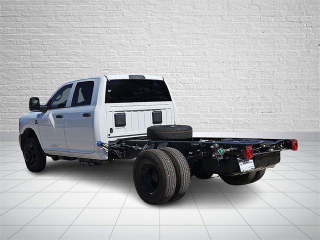2026 RAM Ram 3500 Chassis Cab RAM 3500 TRADESMAN CREW CAB CHASSIS 4X4 60 CA