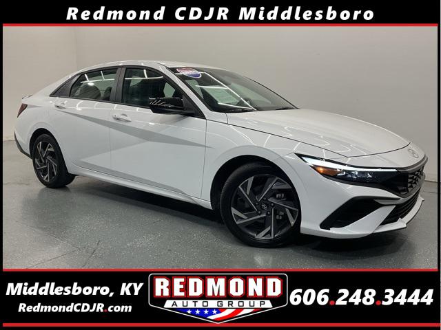 2025 Hyundai Elantra SEL Sport