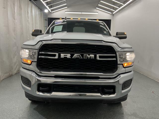 2022 RAM 3500 Chassis Tradesman/SLT 2022 RAM 3500 Chassis Tradesman/SLT