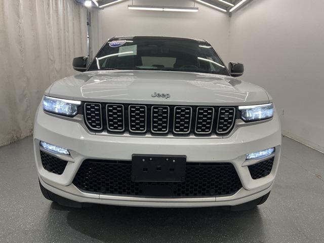 2022 Jeep Grand Cherokee 4xe Summit Reserve 4x4 2022 Jeep Grand Cherokee 4xe Summit Reserve 4x4
