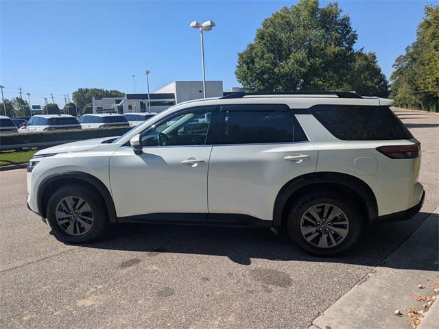 2022 Nissan Pathfinder SV 2WD 2022 Nissan Pathfinder SV 2WD