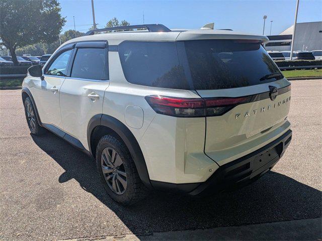 2022 Nissan Pathfinder SV 2WD
