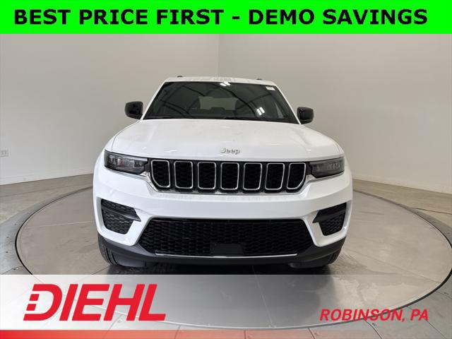 2025 Jeep Grand Cherokee GRAND CHEROKEE LAREDO X 4X4 2025 Jeep Grand Cherokee GRAND CHEROKEE LAREDO X 4X4